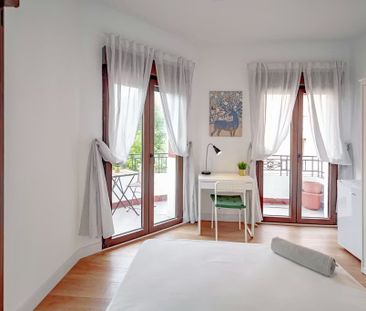 Avenida de la Albufera, Madrid, Community of Madrid 28038 - Photo 2