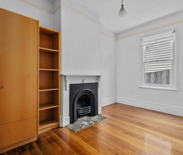 33 Quayle Street Sandy Bay TAS 7005 Australia - Photo 4