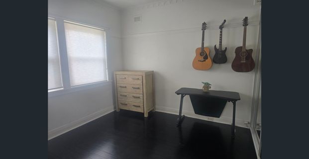 Open Plan Living Single Level Home with Stunning Inground Magnesium Pool overlooking Parklands - Photo 1