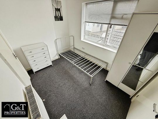 1 bedroom in a house share to rent - Photo 1