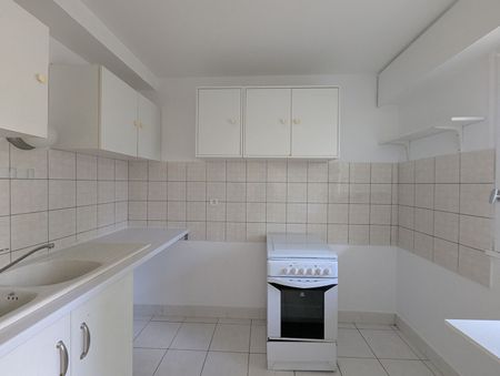Location Appartement 1 pièce 35m² - Photo 3