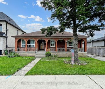 Detached Home For Lease | C8133298 - Photo 4