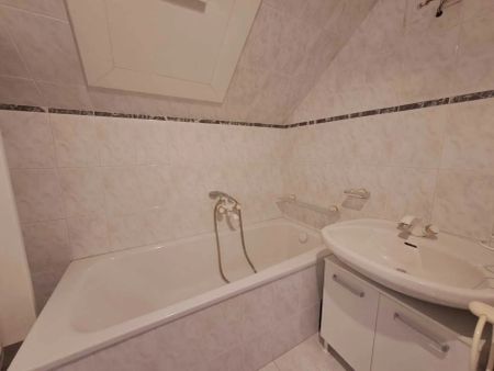 Großzügige 3ZI mit Balkon, Garage, Allgem/Garten - Photo 5