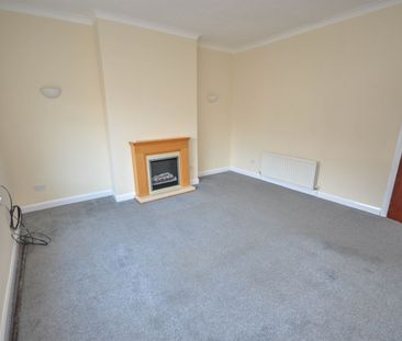 2 bed maisonette to rent in Stanhope Road, South Shields, NE33 - Photo 3