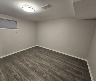 For Lease - 332 Boisdale Avenue, Richmond Hill, Ontario - Photo 6