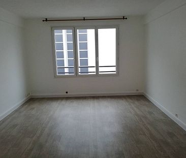 Appartement F1 à louer en centre ville secteur COTY - Photo 1