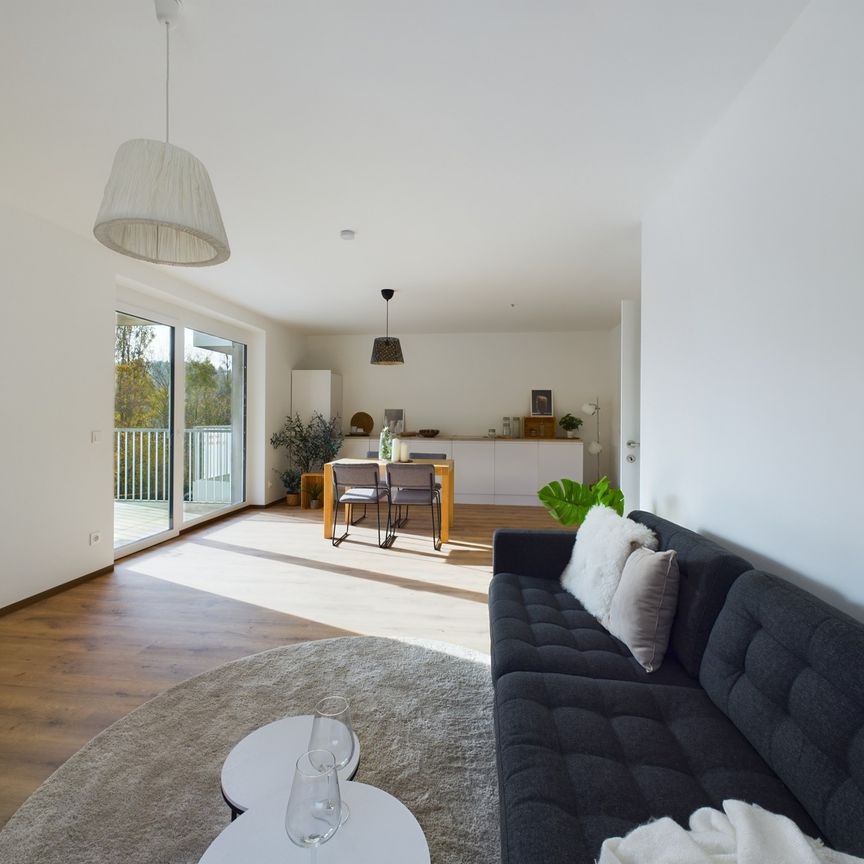 Helle und geförderte 3-Zimmer-Wohnung nahe der Autobahn S10 - Photo 1