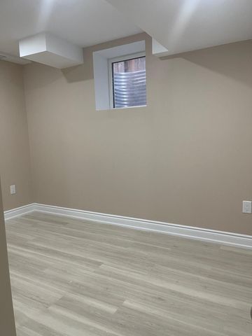 For Lease - 33 Lampman Crescent, Brampton, Ontario - Photo 4