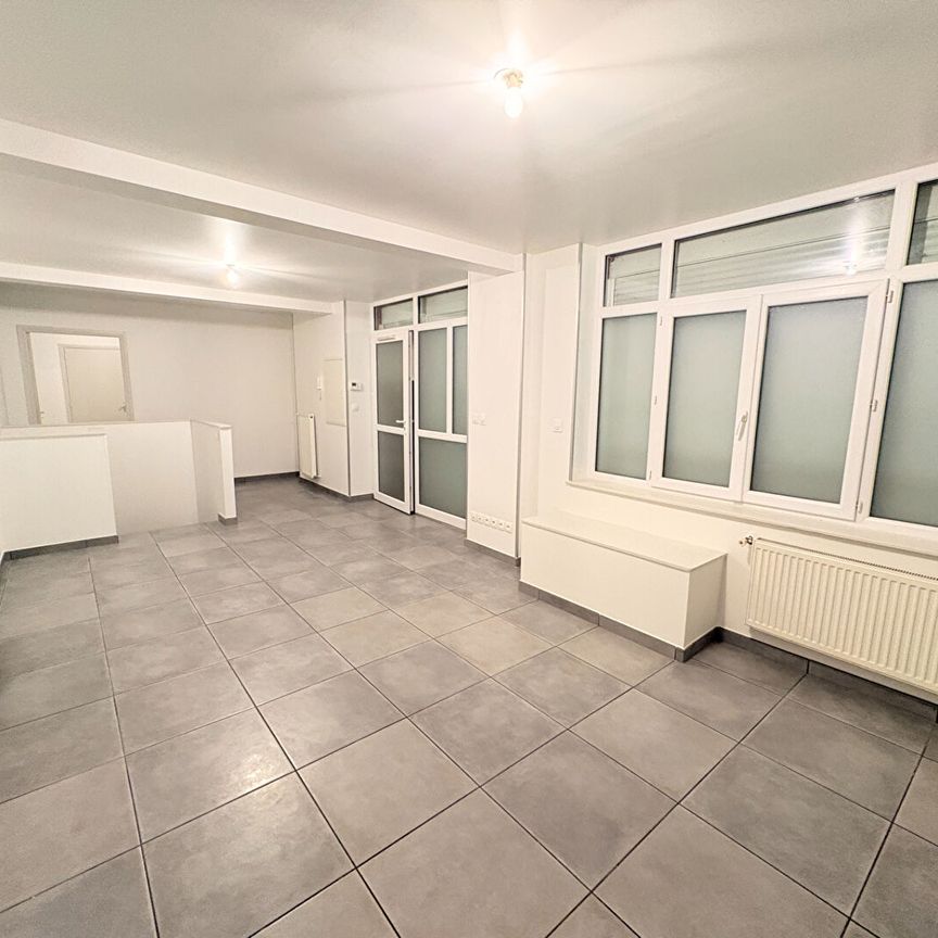 Location Appartement 3 pièces 43m² LILLE 59000 - Photo 1