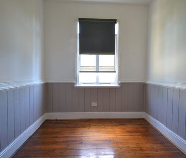 Feel at home, Living Here - Photo 3