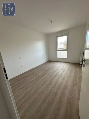 Appartement à louer 4 pièces 92.81m² - Photo 3