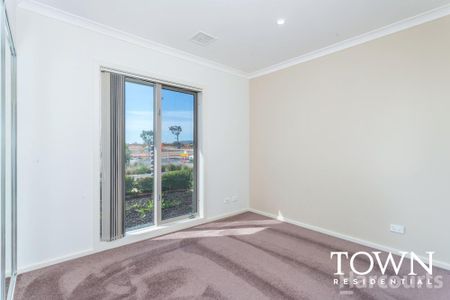 1 Mcgowan Crescent, Googong NSW 2620 - House For Rent | Domain - Photo 2