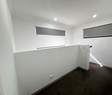 Spacious 4-Bedroom Townhouse for Rent – Prime Location! - Photo 3