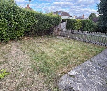 Mayford Green, Woking, Surrey, GU22 0PN - Photo 6