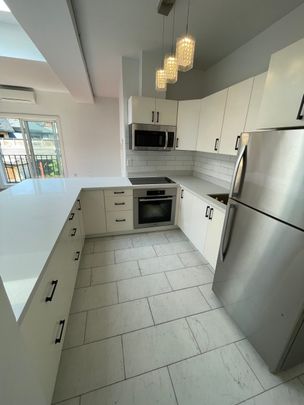 For Lease - 754 Queen Street Unit# 4, Toronto, Ontario - Photo 1