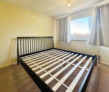 4 bedroom detached house to rent - Photo 5