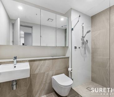 "Resort style living, with public transport & local amenities just ... - Photo 6