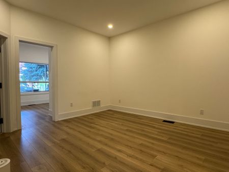 For Lease - 13 Brookfield Street Unit# Main, Toronto, Ontario - Photo 5