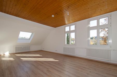 Elegante Dachgeschosswohnung im sanierten Altbau – ruhig und zentral in Wuppertal-Uellendahl-Ost - Photo 3