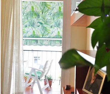 Carrer de lEncarnació, Barcelona, Catalonia - Photo 4