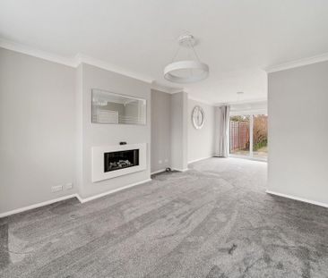 3 bedroom semi-detached house to rent - Photo 2