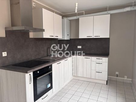 À louer : Appartement spacieux de 4 pièces à Chateaudun 690  HC - Photo 3
