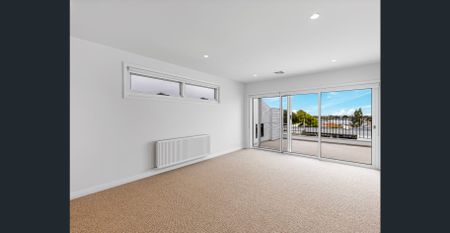 WHEN ONLY THE BEST WILL DO!! EXECUTIVE FOUR BEDROOM HOME - Photo 5