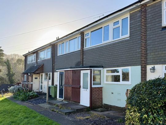 3 bedroom terraced house to rent - Photo 1