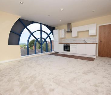 1 bedroom penthouse to rent - Photo 5