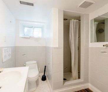 For Lease - 17 Firebrace Road, Toronto, Ontario - Photo 2