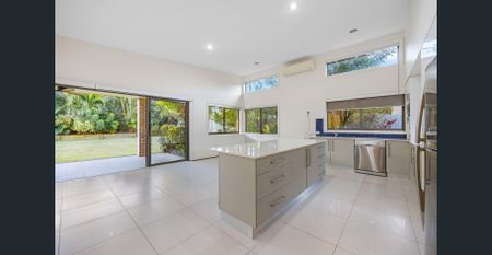 Spacious Family Home – Perfect for Families! - Photo 2