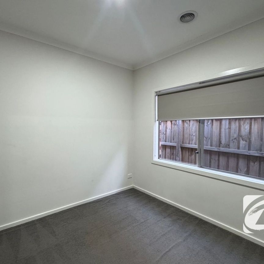 MODERN FAMILY HOME OFFERING COMFORT AND CONVENIENCE - Photo 1