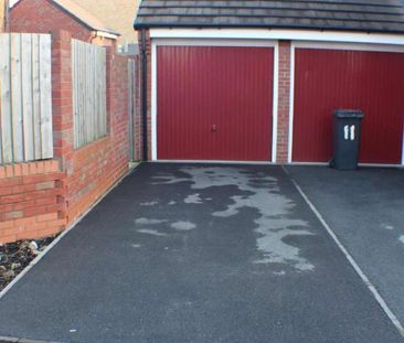 Stillington Crescent, Hamilton, LE5 - Photo 1