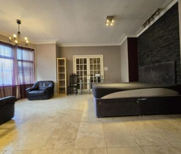 Studio Flat, Finchley Lane, NW4 - Photo 3
