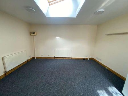 Elmstead Road Ilford, IG3 - Photo 2