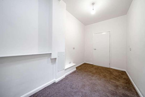Deptford High Street, London, SE8 - Photo 1
