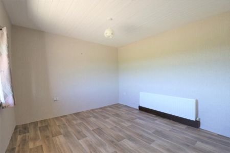 50 Glenloughan Road, Kilkeel, BT34 4SR - Photo 2