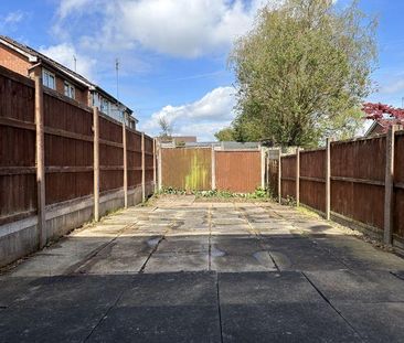 2 bedroom townhouse to rent - Photo 3
