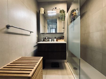 Recent appartement op de eerste verdieping met drie slaapkamers - Photo 4