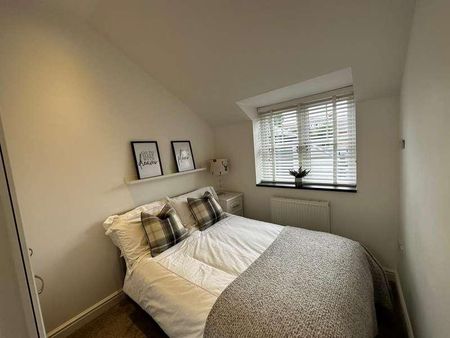 Barnway, Englefield Green, Egham, TW20 - Photo 4