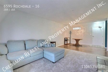 2 Bedroom 1 Bathroom Apartment in Sherwood-McCarthy - Photo 3