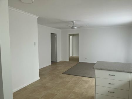 LOWSET BRICK HOME IN BELLARA - Photo 5