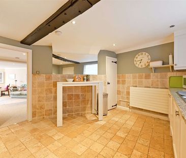 A charming Grade II listed riverside cottage set in the heart of Et... - Photo 5