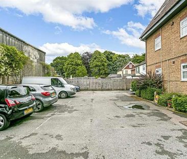 Diceland Road, SM7 - Photo 5