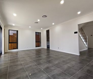 5-Bedroom Family Home for Lease! - Photo 3