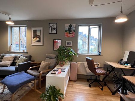 3 Bed Terraced House, Criterion Mews, N19 - Photo 2