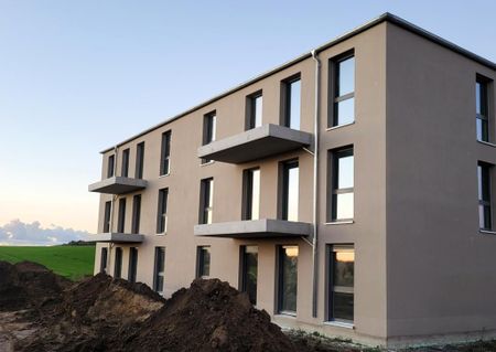 ERSTBEZUG! Schöne 2-Raum Wohnung mit Weitblick und EBK in Tessin! - Photo 4