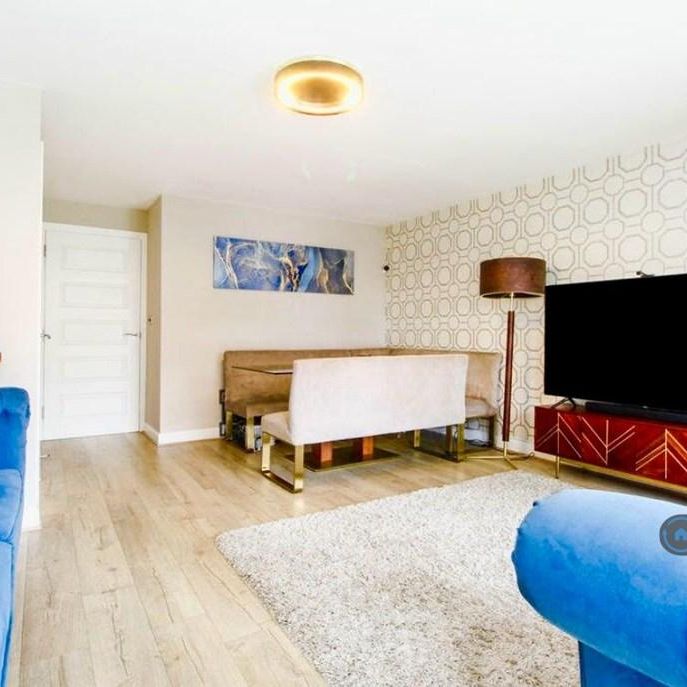 4 bedroom terraced house to rent - Photo 1