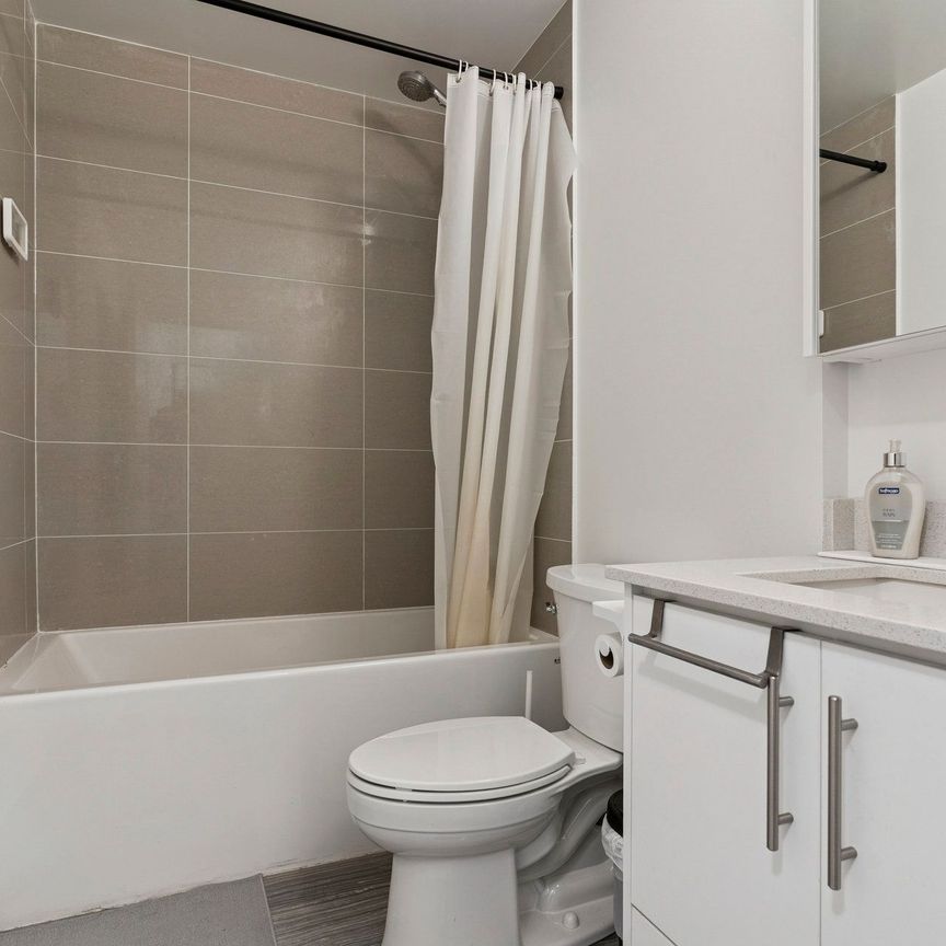 For Lease - 95 Oneida Crescent Unit# 202, Richmond Hill, Ontario - Photo 1