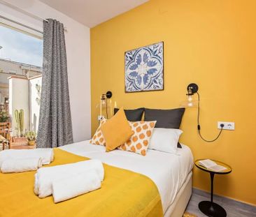 Carrer del Torrent de lOlla, Barcelona, Catalonia 08012 - Photo 2